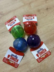 KONG SQUEEZZ BALLE TAILLE M