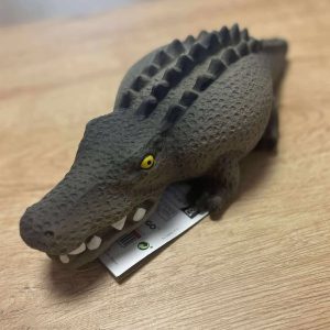 CROCODILE EN LATEX