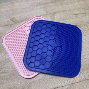 TAPIS DE LÉCHAGE CARRÉE