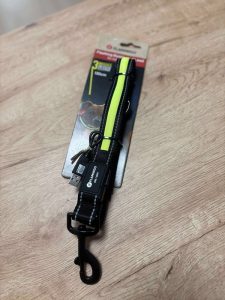 LAISSE FLITZY JAUNE ET NOIR 1.30M