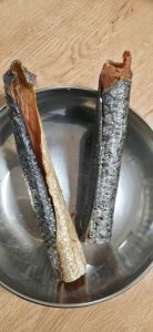 PEAU AVEC CHAIR DE SAUMON